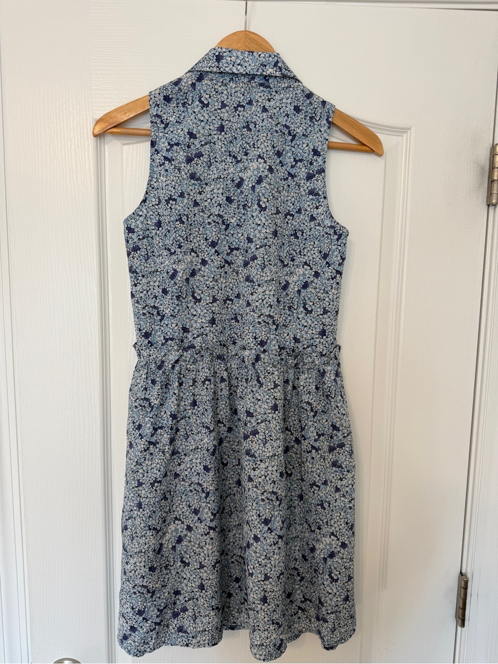 Tuckernuck Hydrangea Royal Shirt Dress Blue Floral Sleeveless Mini Dress Size XS - Picture 2 of 4